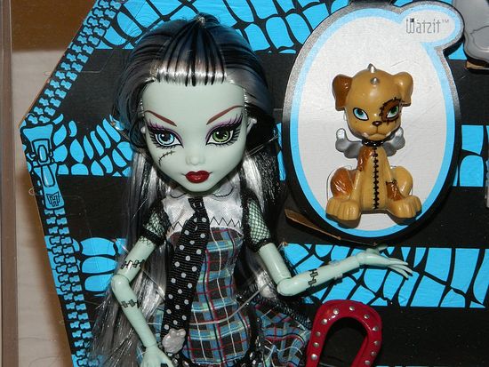 «Игрушки» для детей «Monster high»